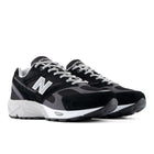 880 - Black