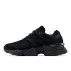 9060 - Black On Black
