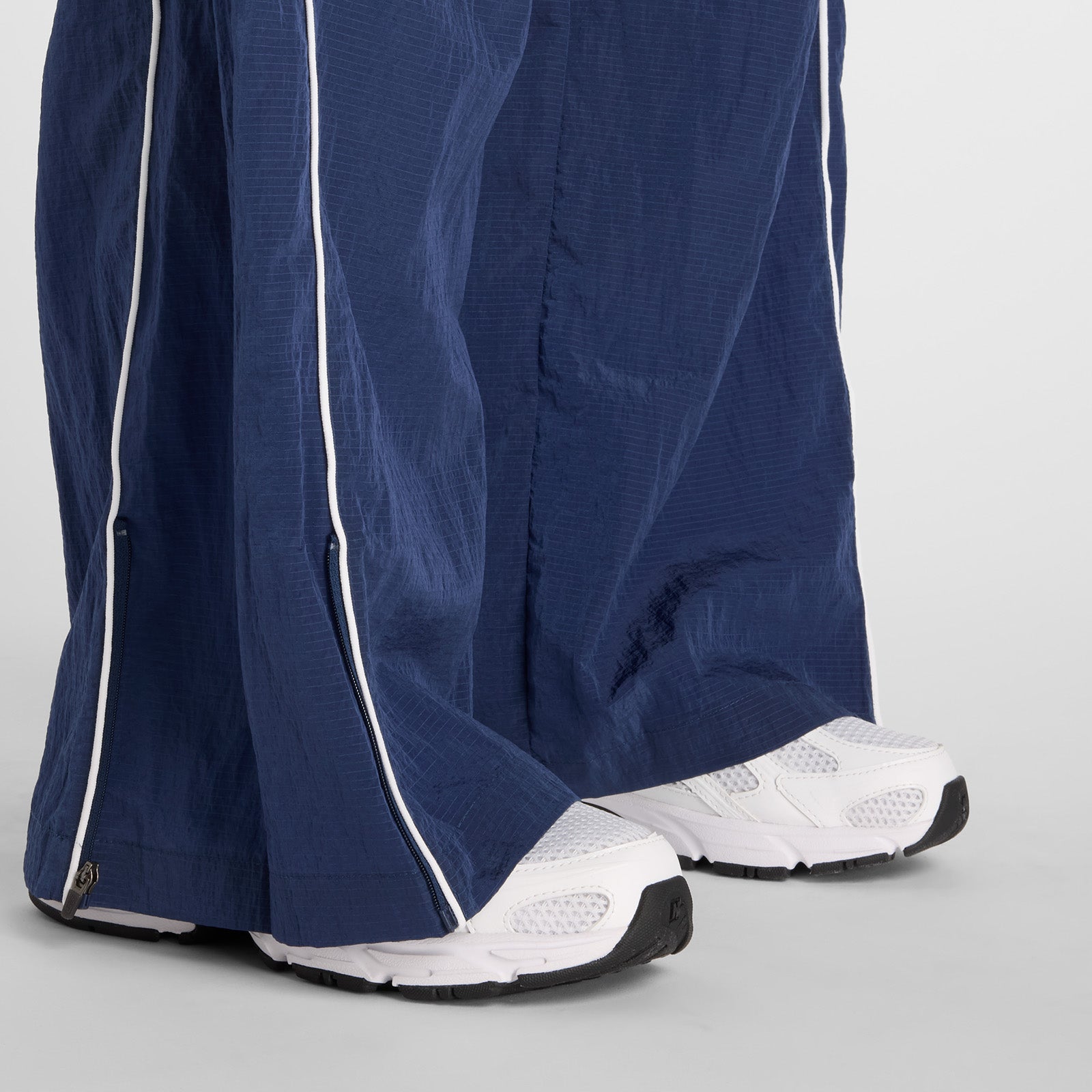 Sport Legacy Pant - Navy